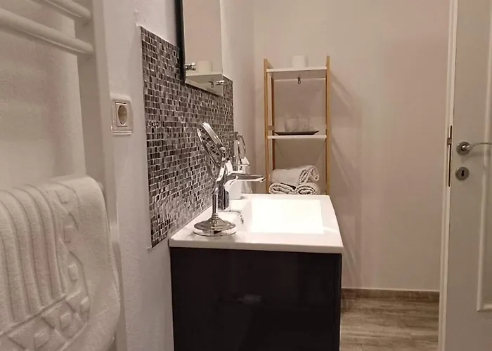 Neferprod - Is - Cam 02 Apartamento *