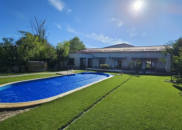 Neferprod - Is - Cam 02